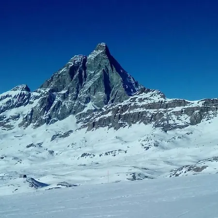 Cosy Overlooking Cervinia & Matterhorn