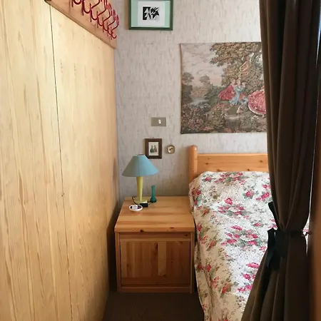 Cosy Overlooking Cervinia & Matterhorn Breuil-Cervinia