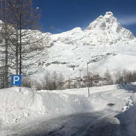 Cosy Overlooking Cervinia & Matterhorn Apartment Breuil-Cervinia
